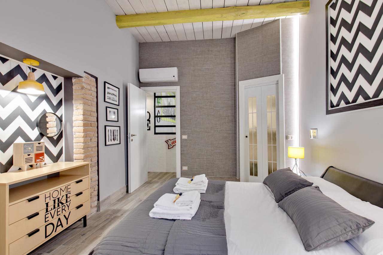 Rome As You Feel - Design Apartment At Colosseum المظهر الخارجي الصورة